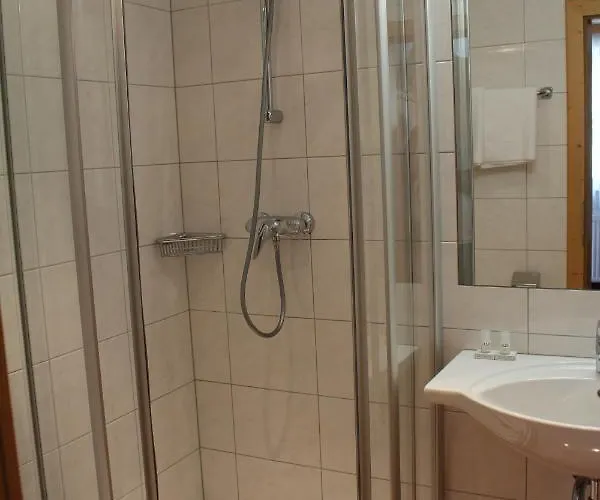 Grafenwirt فندق واغراين